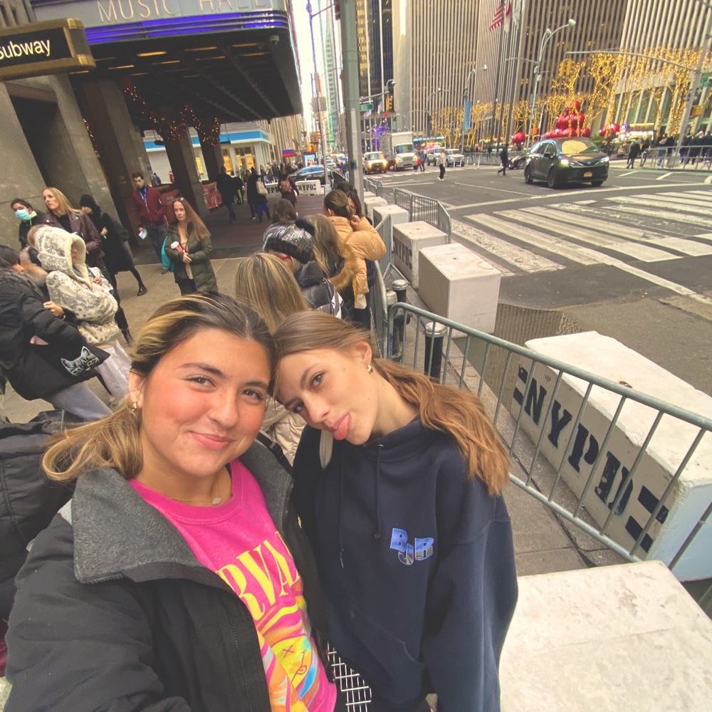 Meet your Posher, Danielle